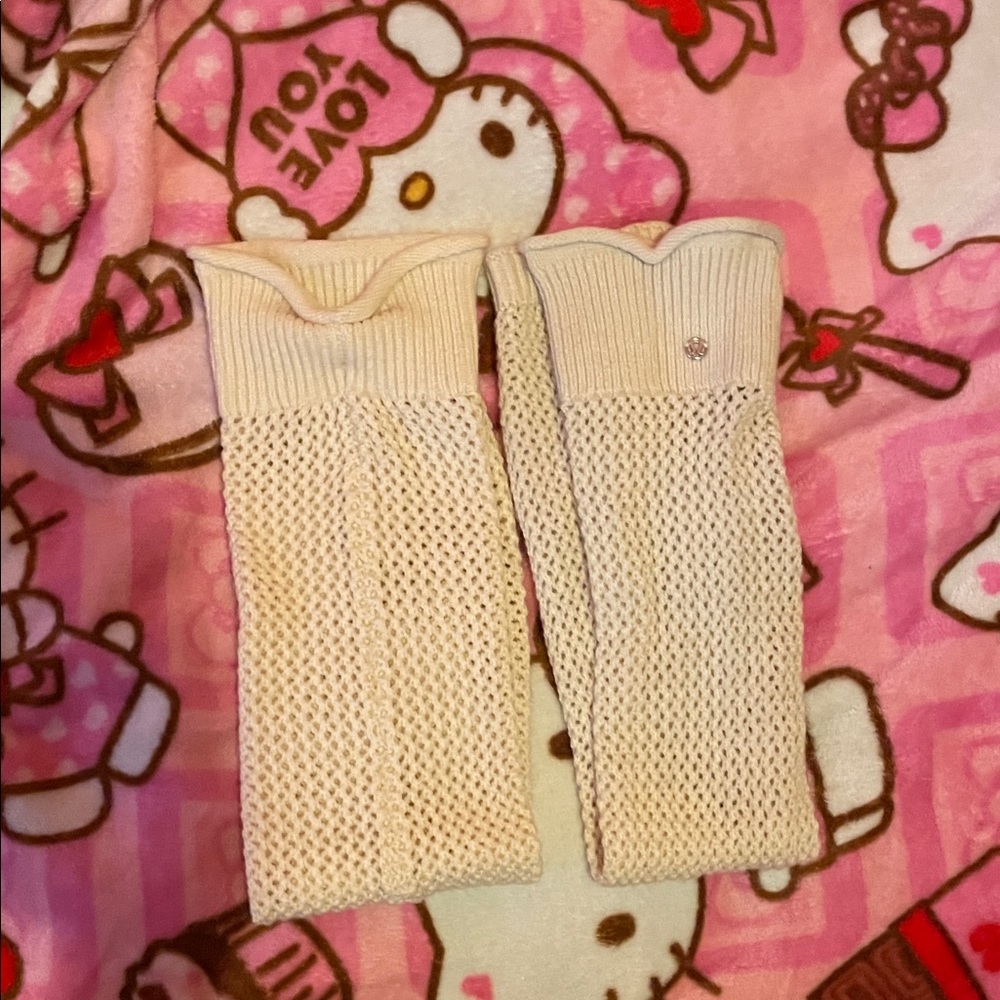 vintage cream lululemon legwarmers